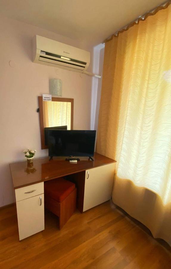Guest House Kostovi คีตาน ภายนอก รูปภาพ