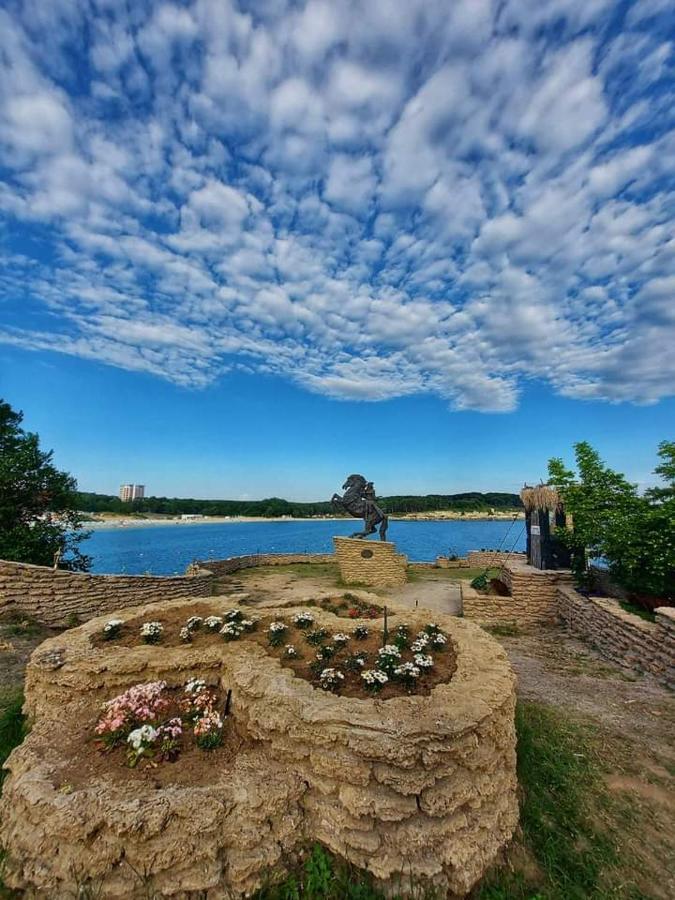Guest House Kostovi คีตาน ภายนอก รูปภาพ
