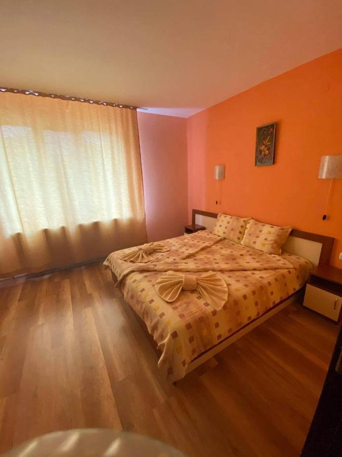 Guest House Kostovi คีตาน ภายนอก รูปภาพ
