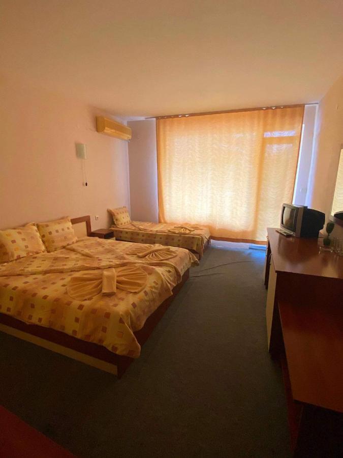 Guest House Kostovi คีตาน ภายนอก รูปภาพ