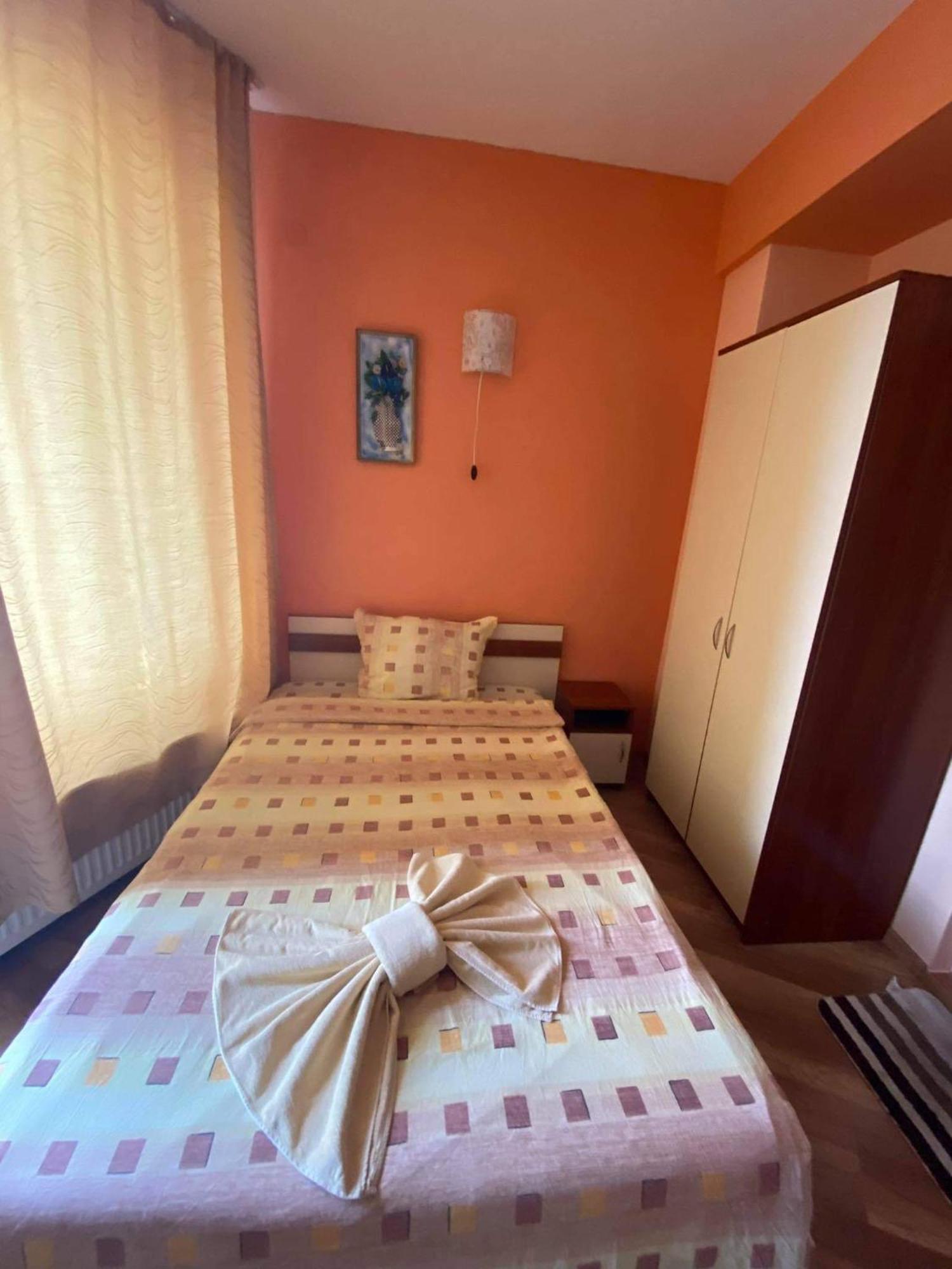 Guest House Kostovi คีตาน ห้อง รูปภาพ