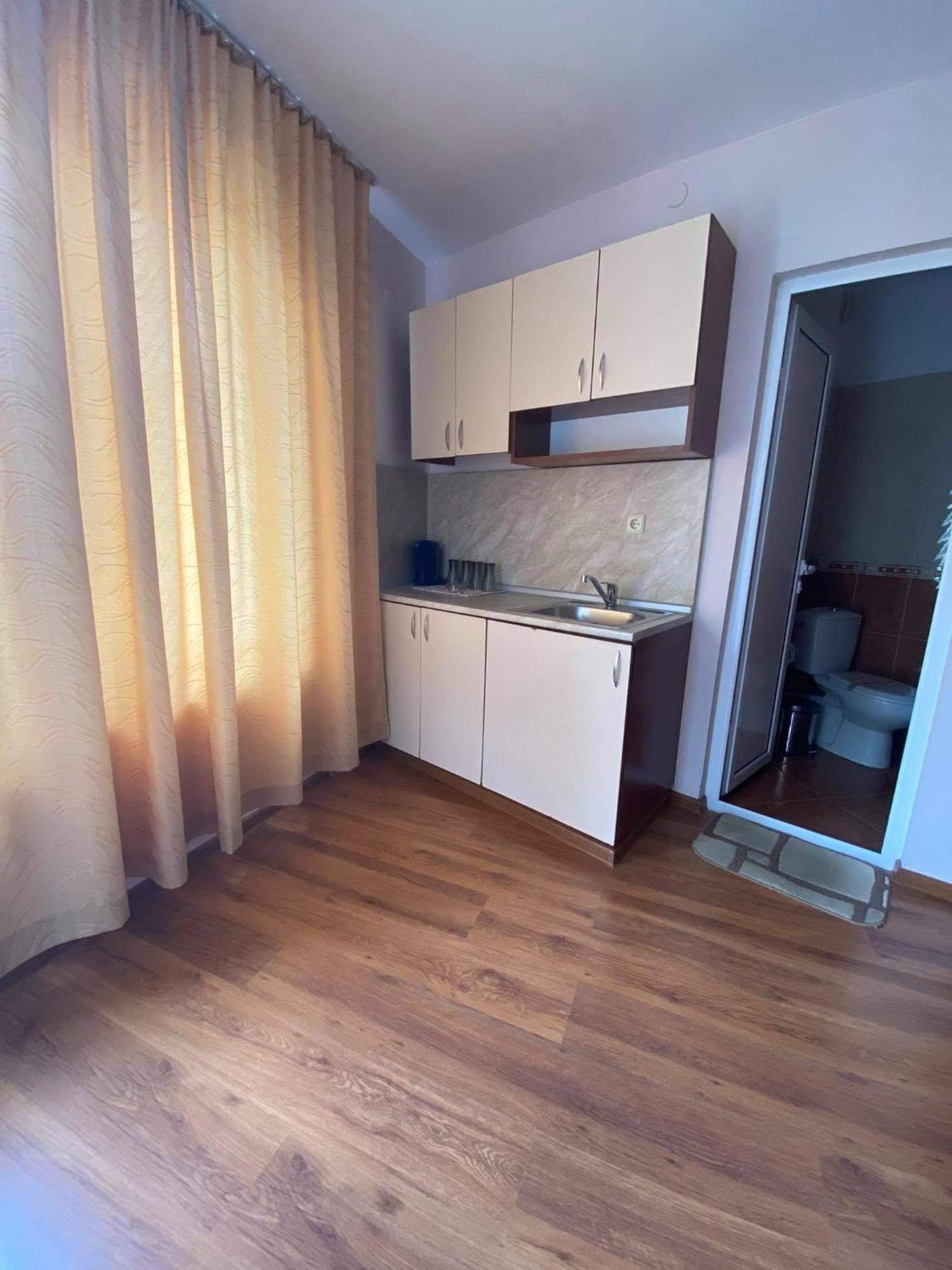 Guest House Kostovi คีตาน ห้อง รูปภาพ