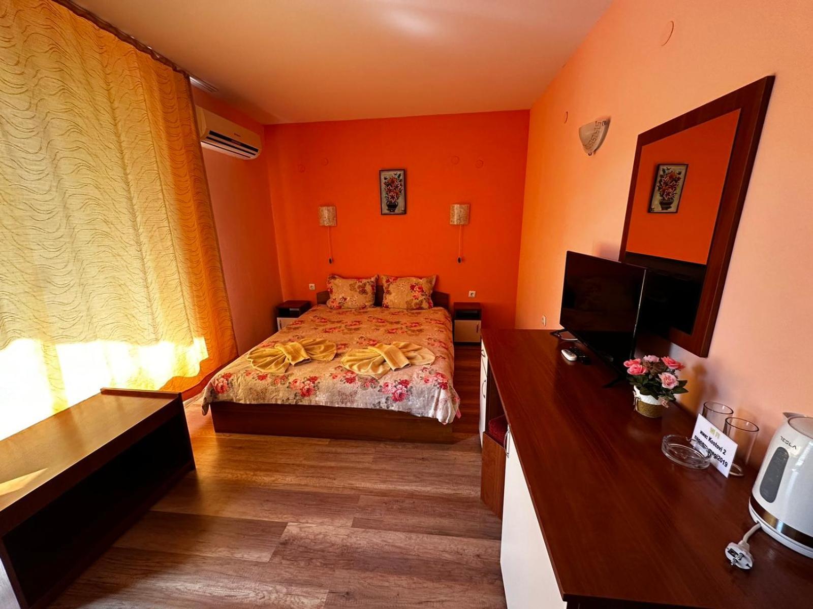 Guest House Kostovi คีตาน ภายนอก รูปภาพ