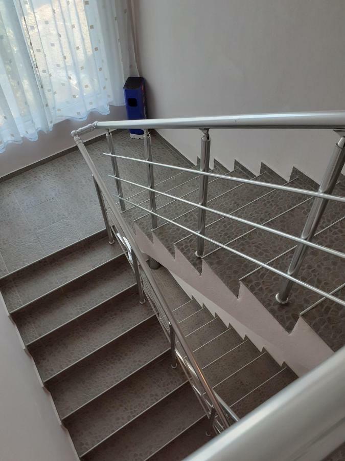 Guest House Kostovi คีตาน ภายนอก รูปภาพ