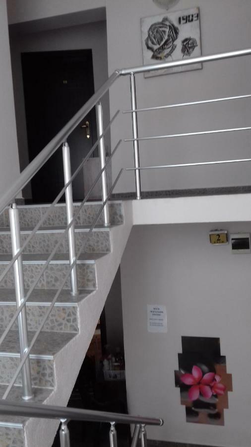 Guest House Kostovi คีตาน ภายนอก รูปภาพ